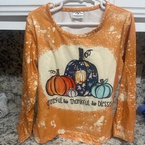 Long sleeve autumn pumpkin printed shirt.